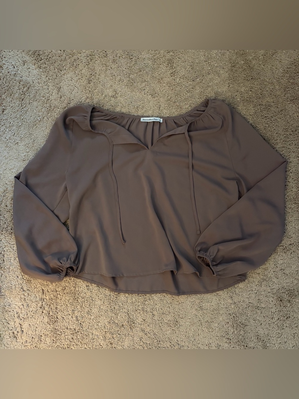 Abercrombie Women’s Long-Sleeve Open Neck Top | Brown | Size Small